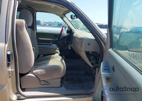 2006 Chevrolet Silverado 1500 Work Truck z USA, uszkodzony, nr VIN 1GCEK19V16E126450